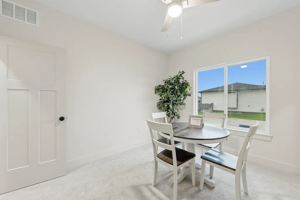 8235 E Summerside Place Bel Aire KS 67226
