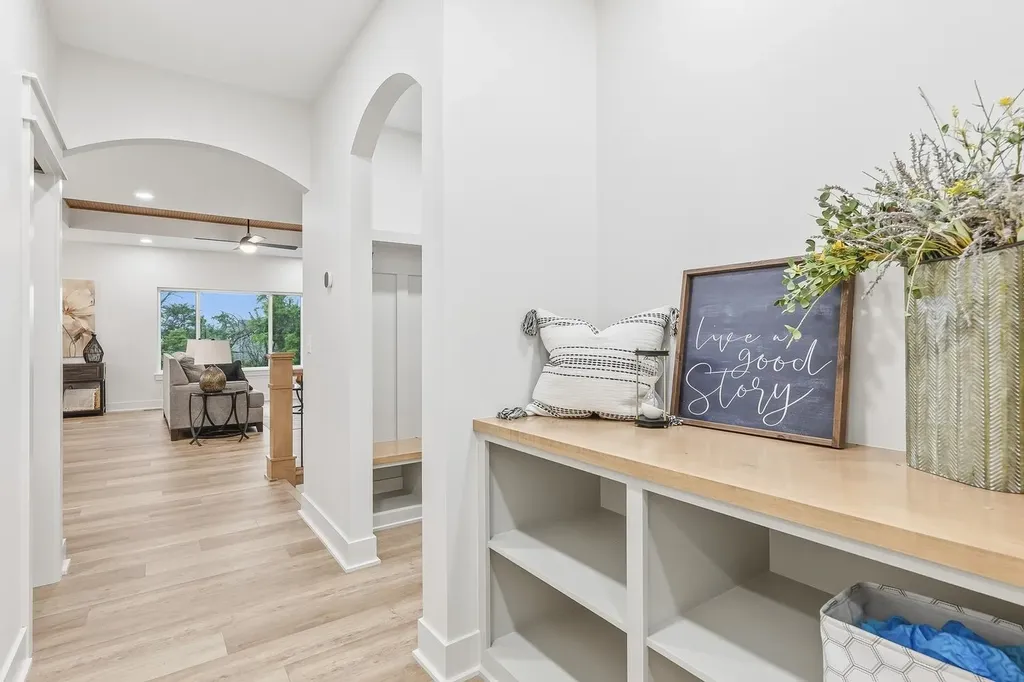8235 E Summerside Place Bel Aire KS 67226