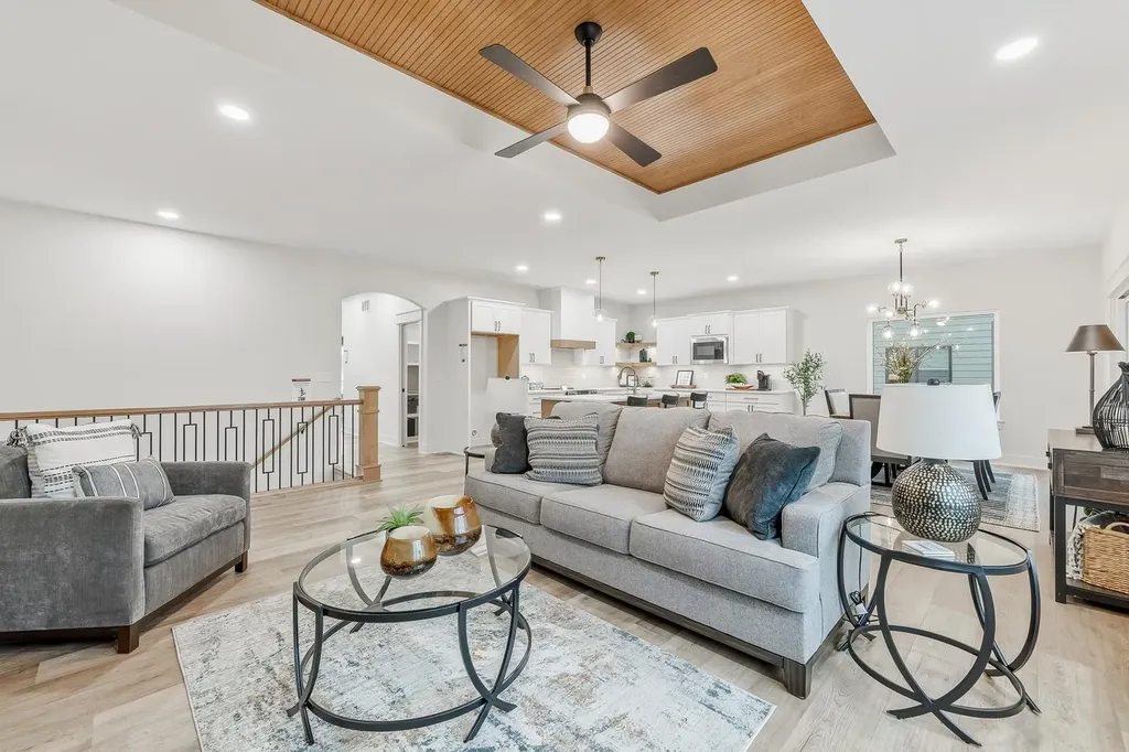 8235 E Summerside Place Bel Aire KS 67226