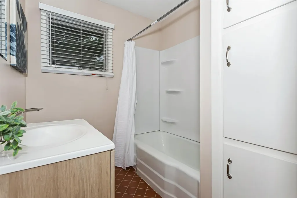 2427 W Wilson Wichita KS 67204