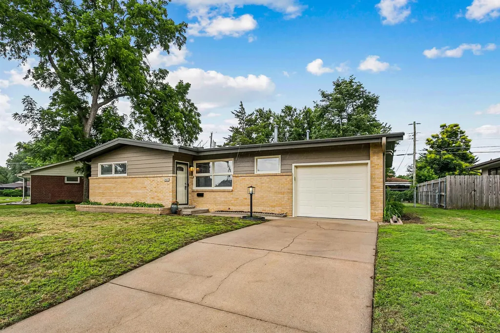 2427 W Wilson Wichita KS 67204