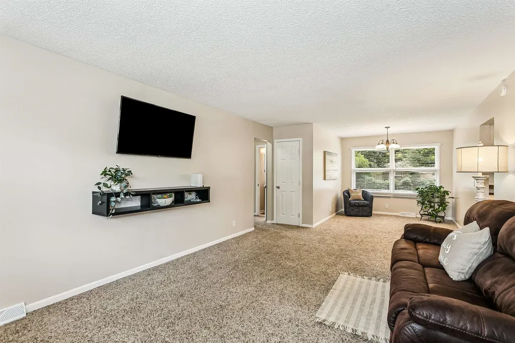 2427 W Wilson Wichita KS 67204