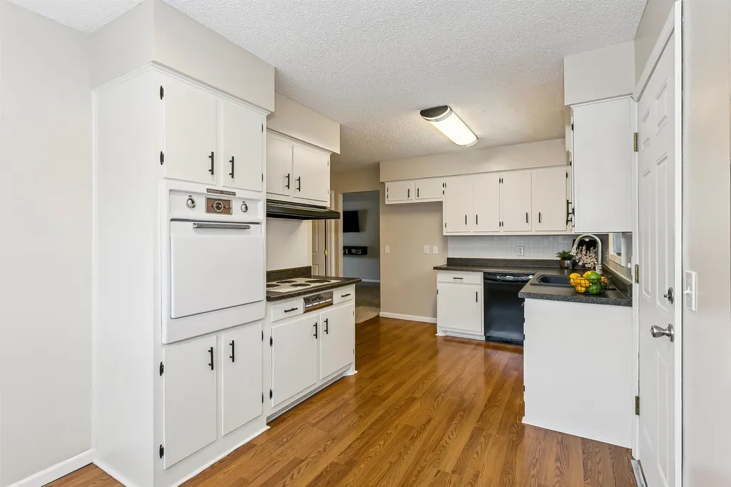 2427 W Wilson Wichita KS 67204