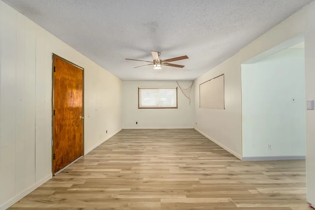 1653 Montana El Dorado KS 67042