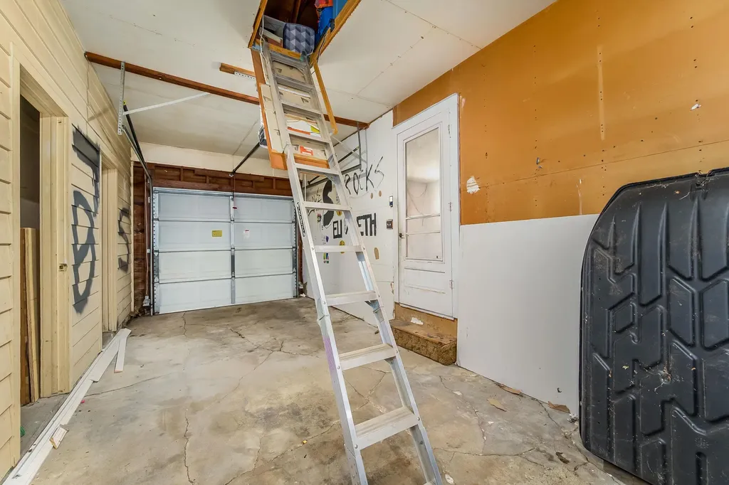 1653 Montana El Dorado KS 67042