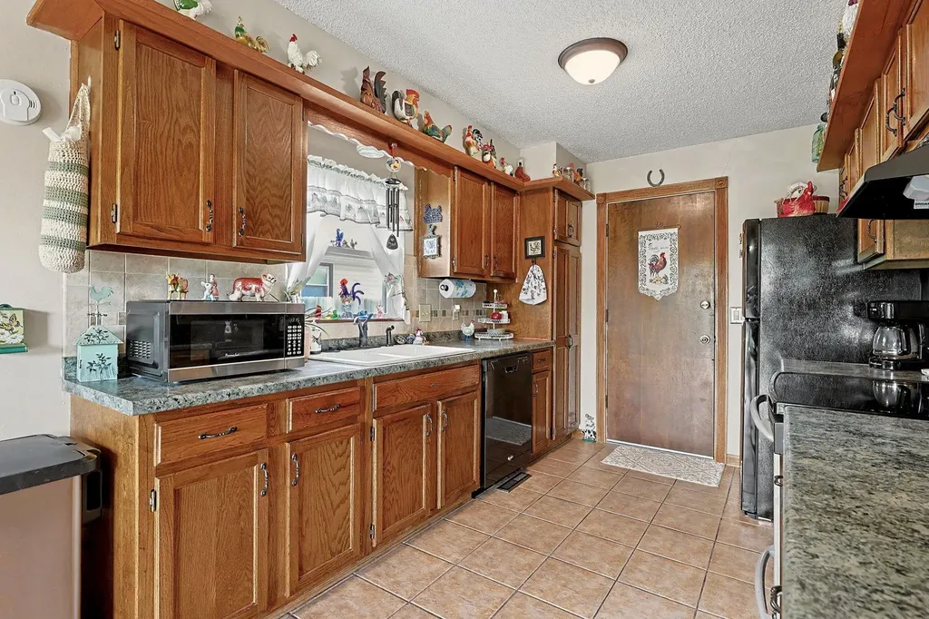 533 E Parkwood Rose Hill KS 67133