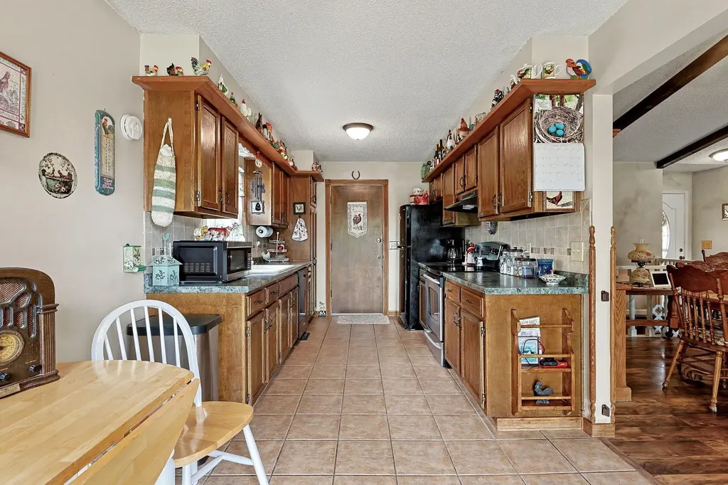 533 E Parkwood Rose Hill KS 67133