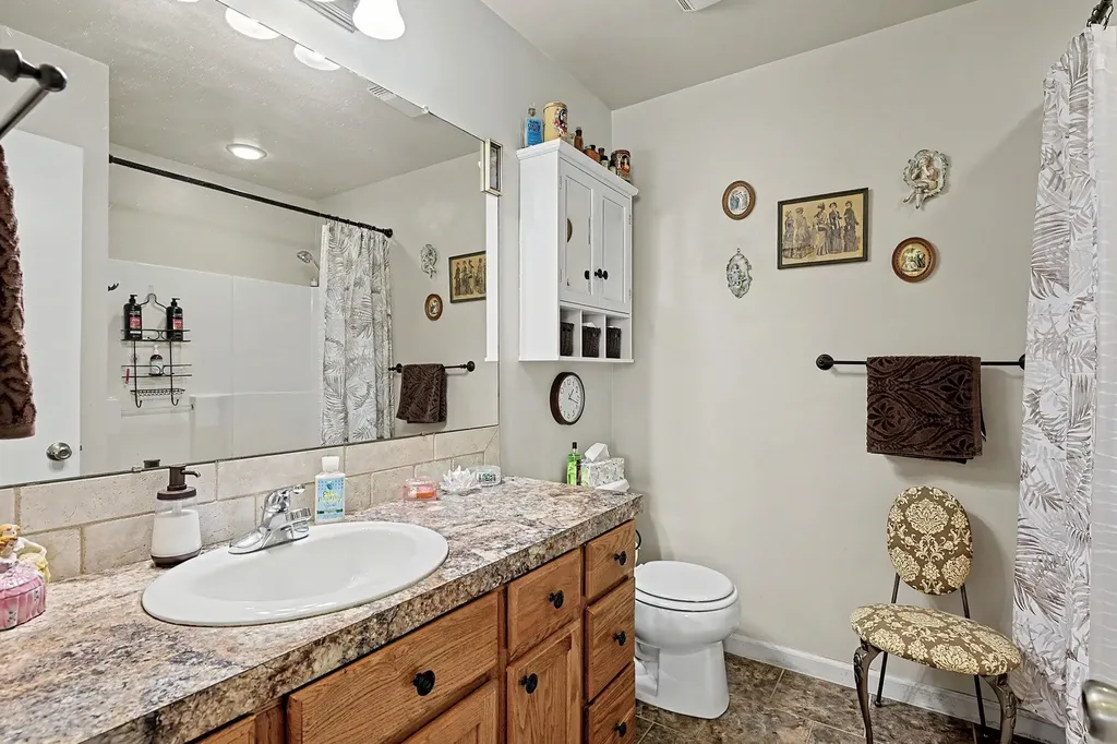 533 E Parkwood Rose Hill KS 67133