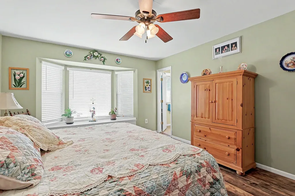 533 E Parkwood Rose Hill KS 67133