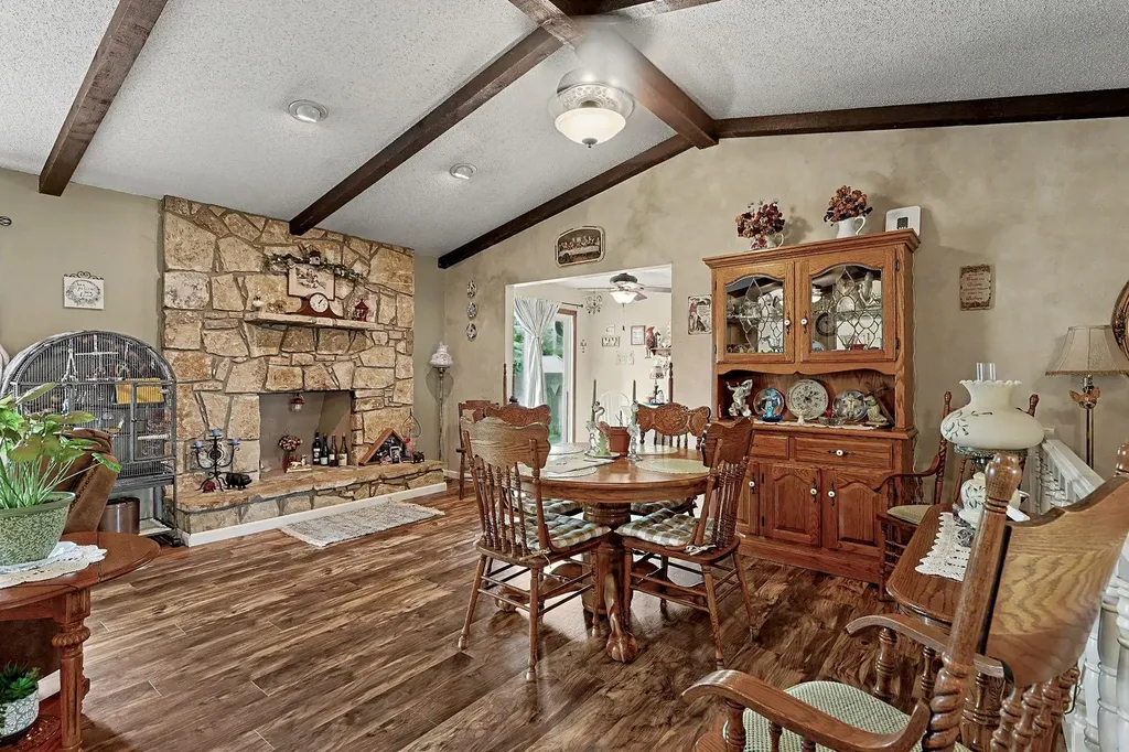 533 E Parkwood Rose Hill KS 67133