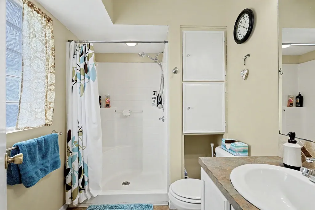 533 E Parkwood Rose Hill KS 67133