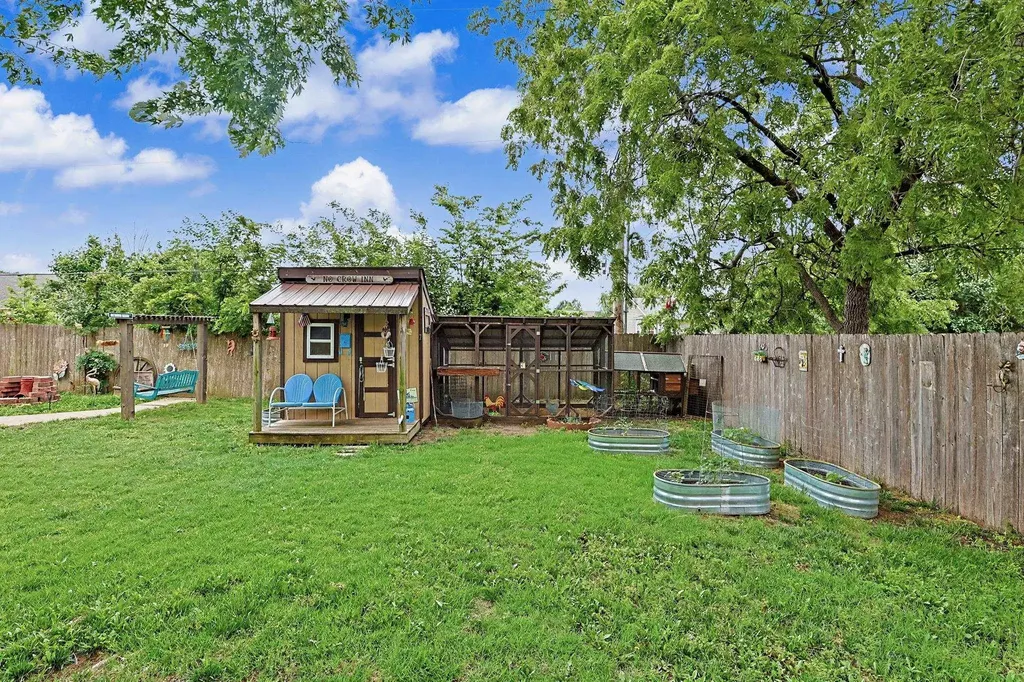 533 E Parkwood Rose Hill KS 67133