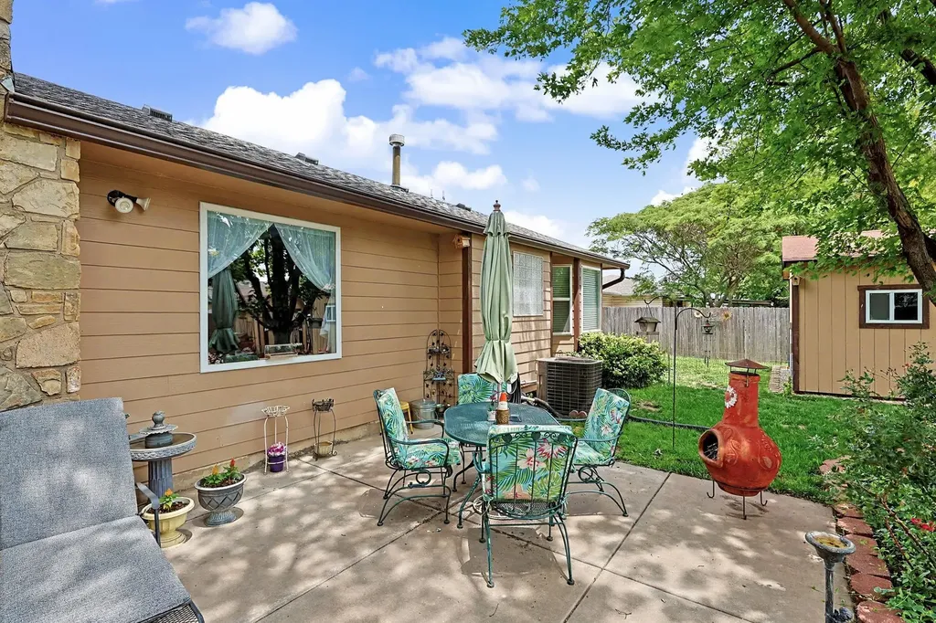 533 E Parkwood Rose Hill KS 67133