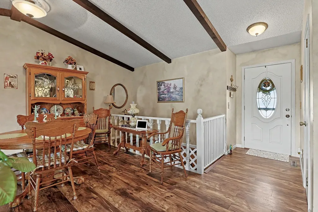 533 E Parkwood Rose Hill KS 67133