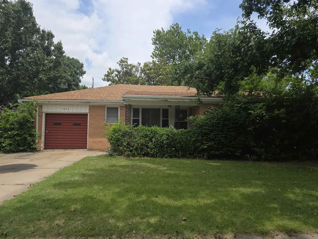 3532 S Seneca Wichita KS 67217