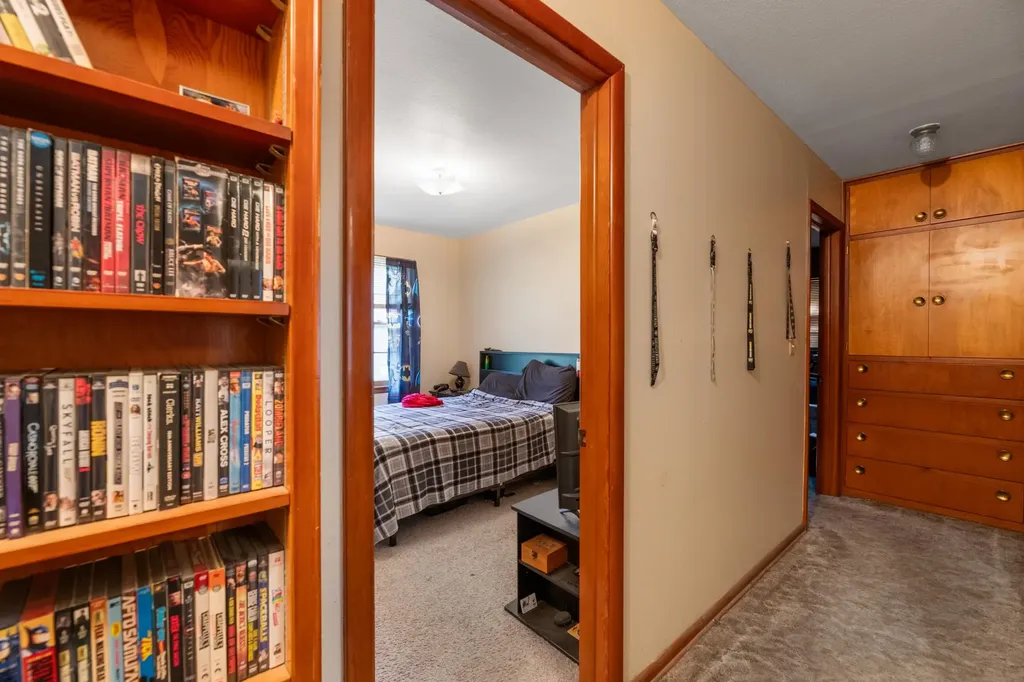 3532 S Seneca Wichita KS 67217
