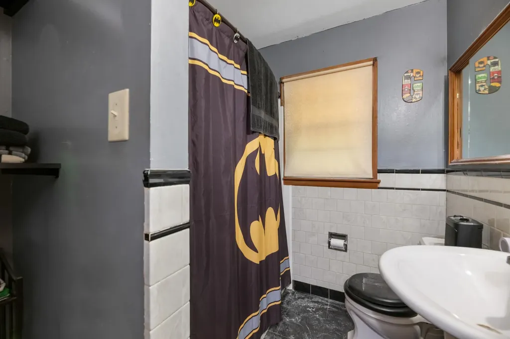 3532 S Seneca Wichita KS 67217