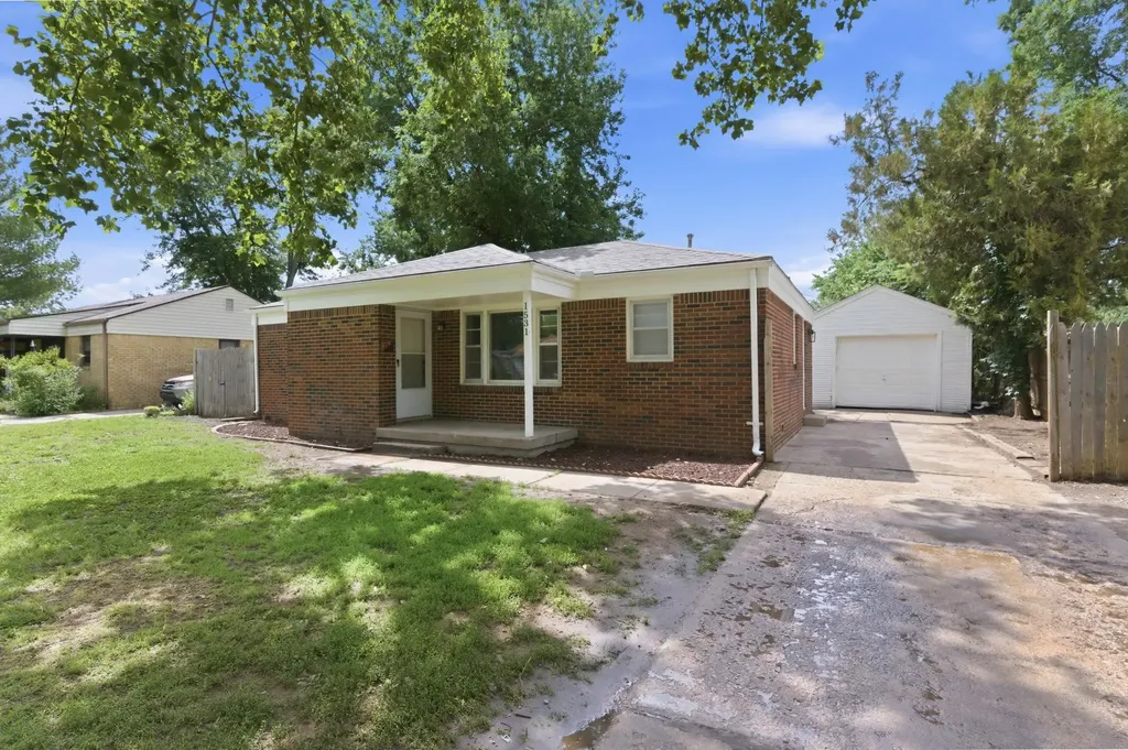 1531 E Crowley Wichita KS 67216