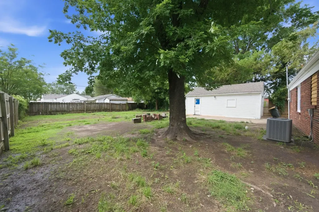 1531 E Crowley Wichita KS 67216