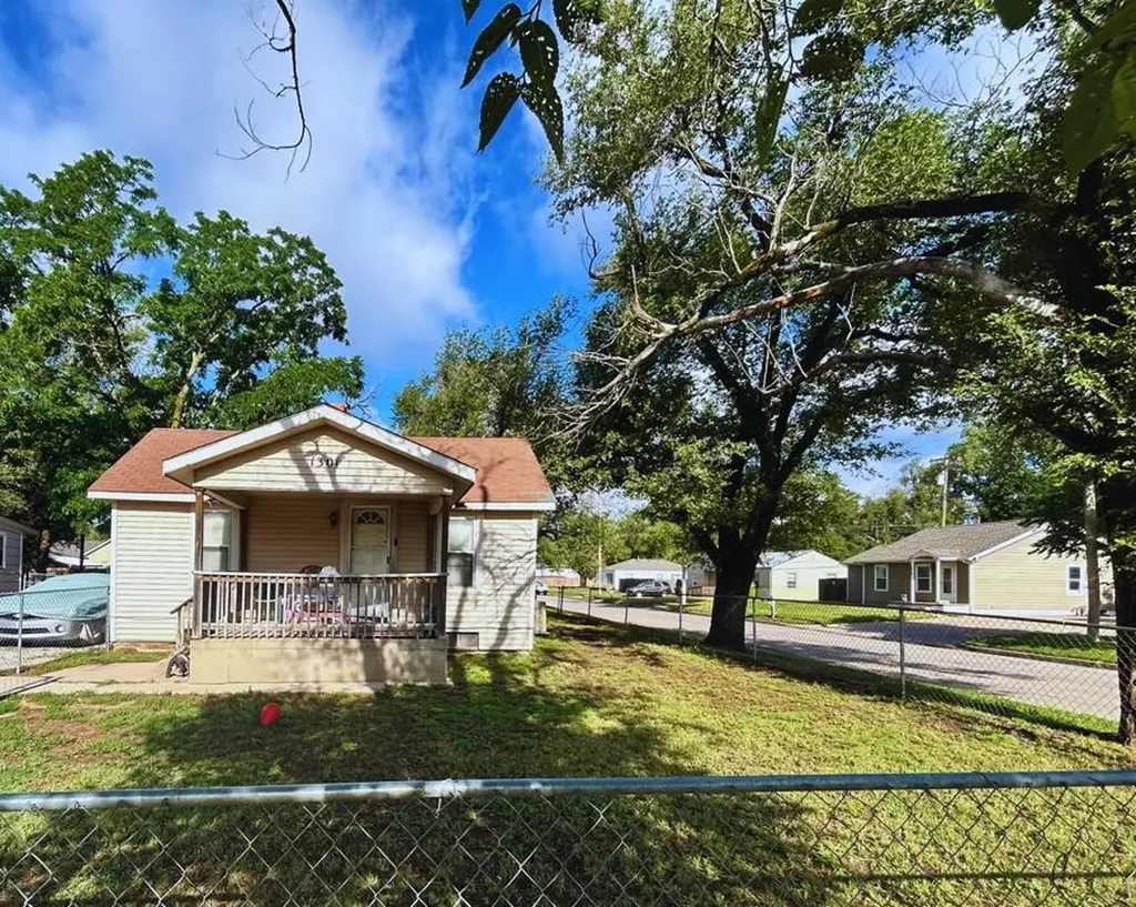 1301 S Vine Street Wichita KS 67213