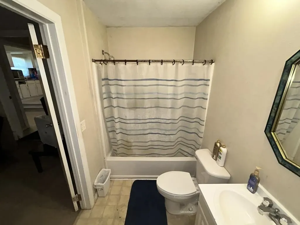 1301 S Vine Street Wichita KS 67213