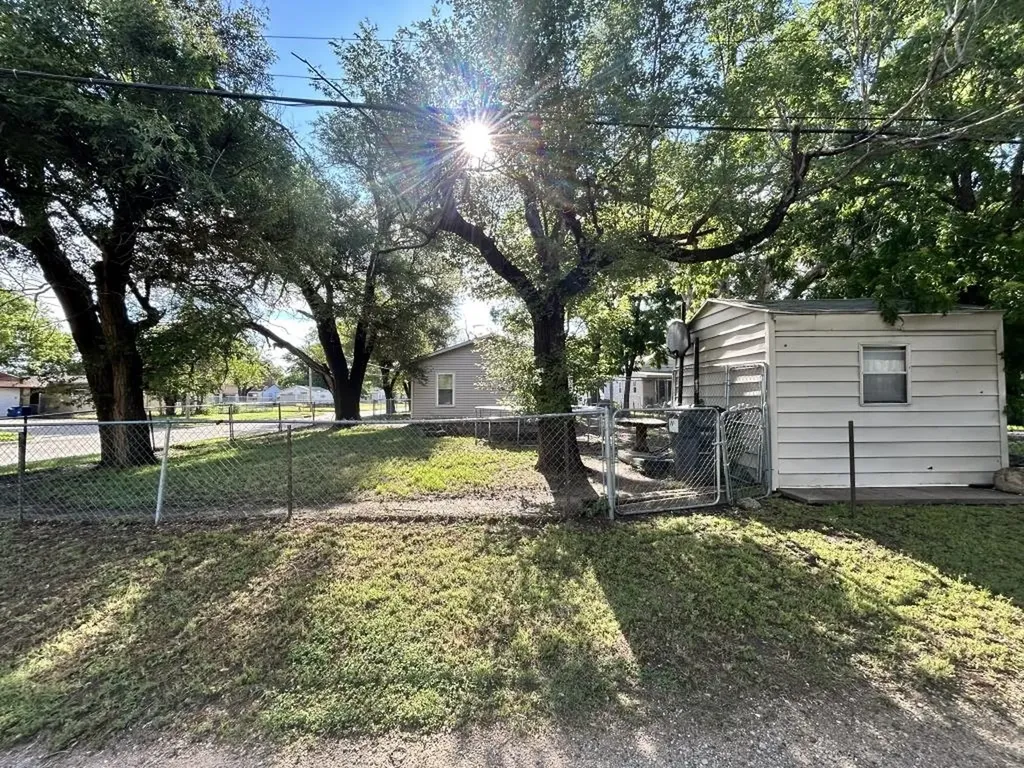 1301 S Vine Street Wichita KS 67213