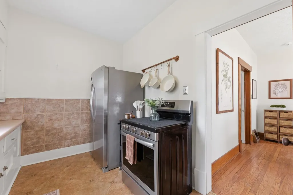 411 N Clifton Wichita KS 67208