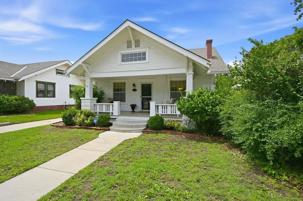 411 N Clifton Wichita KS 67208