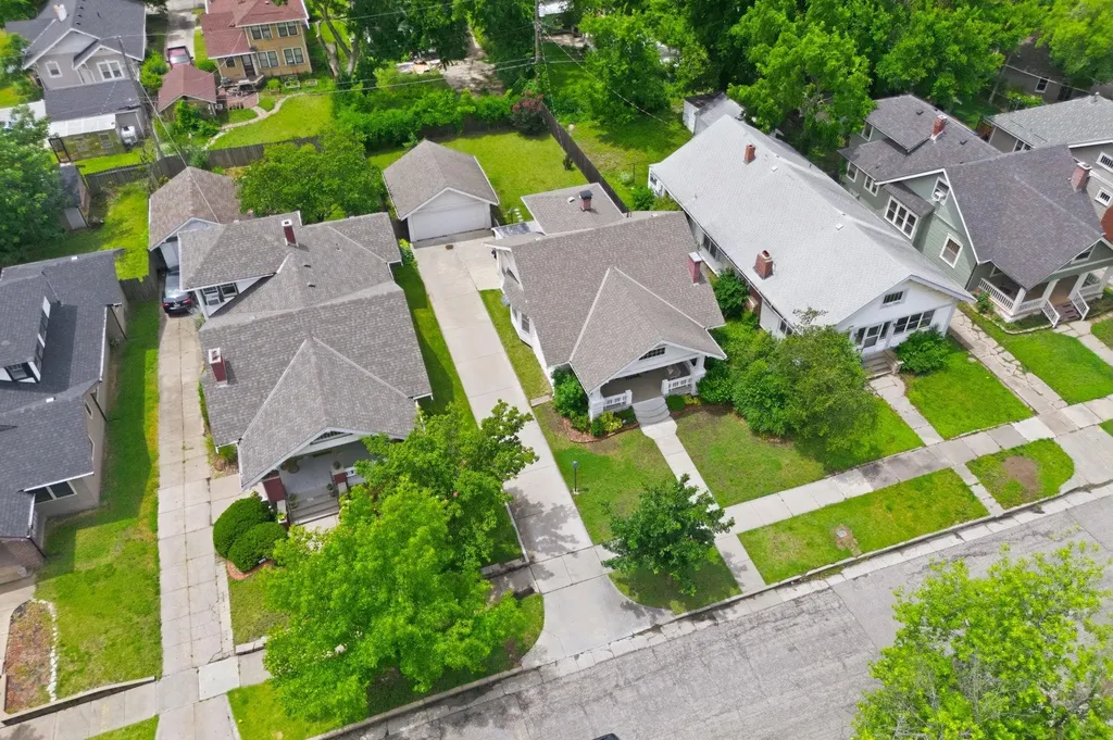 411 N Clifton Wichita KS 67208