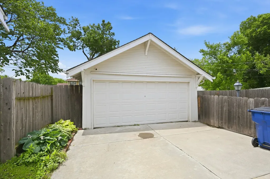 411 N Clifton Wichita KS 67208