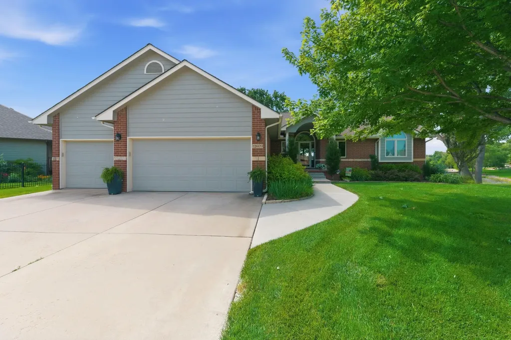12609 W Hardtner Circle Wichita KS 67235