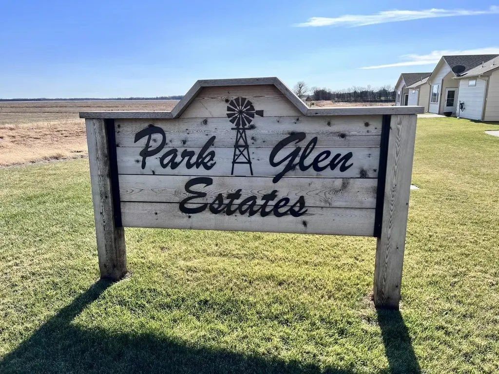 1216 E Park Glen Street Clearwater KS 67026