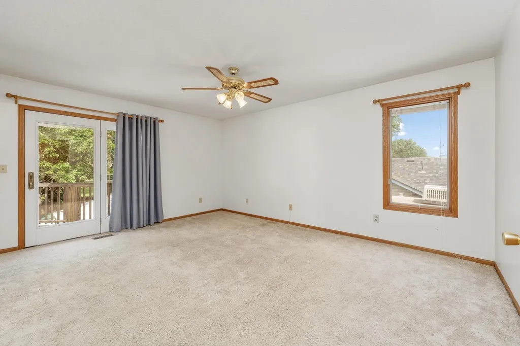 1909 N Smarsh Lane Wichita KS 67212-1473