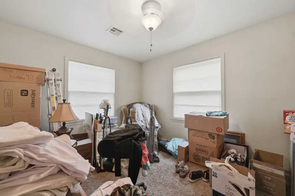 153/151 N Poplar Wichita KS 67214