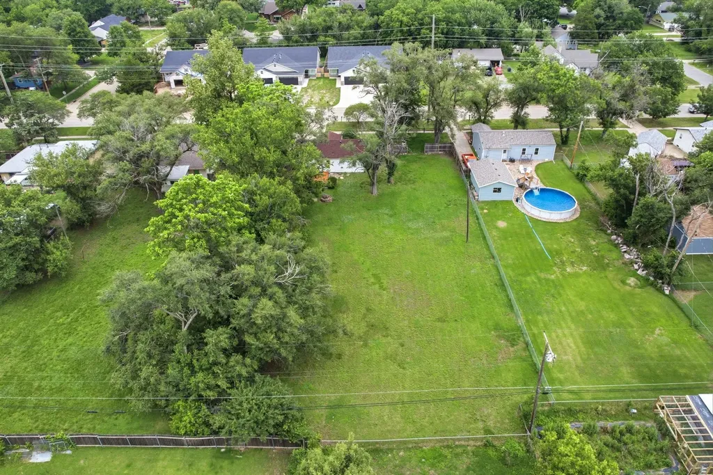 3317 W 9th Street N Wichita KS 67203