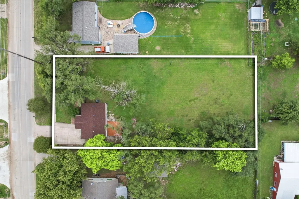 3317 W 9th Street N Wichita KS 67203