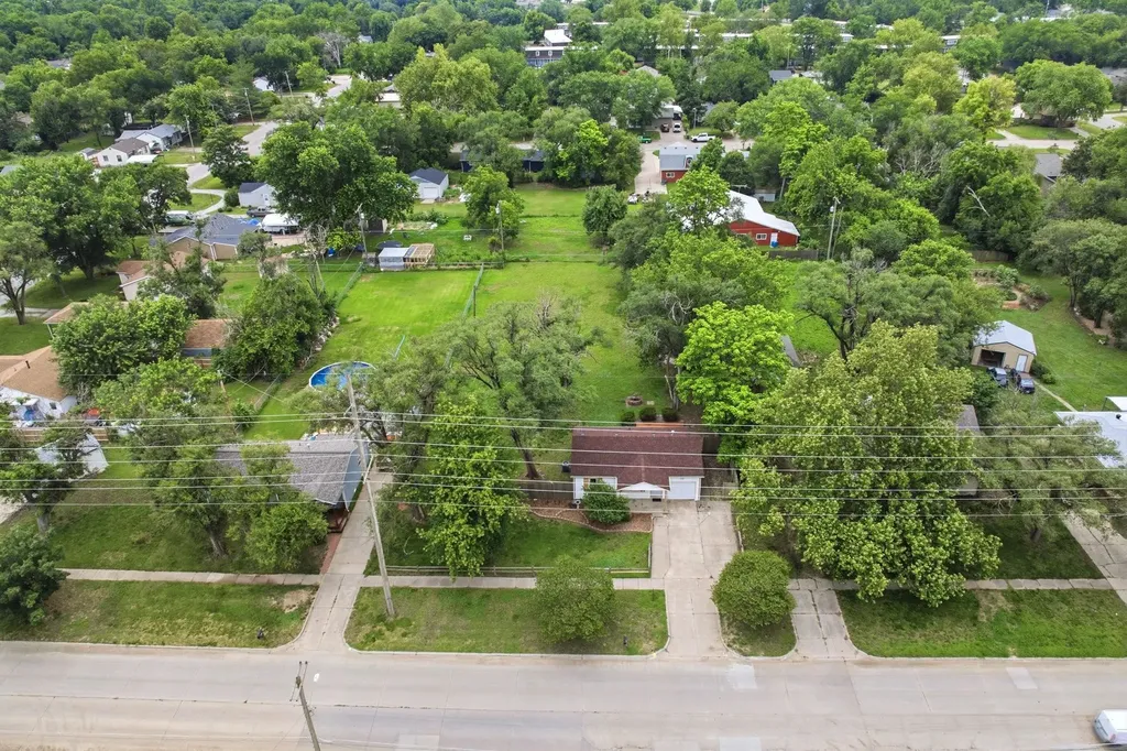 3317 W 9th Street N Wichita KS 67203
