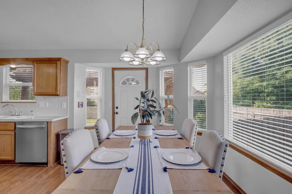 215 Sutton Newton KS 67114