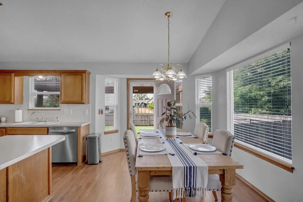 215 Sutton Newton KS 67114