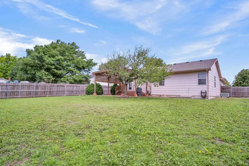 215 Sutton Newton KS 67114