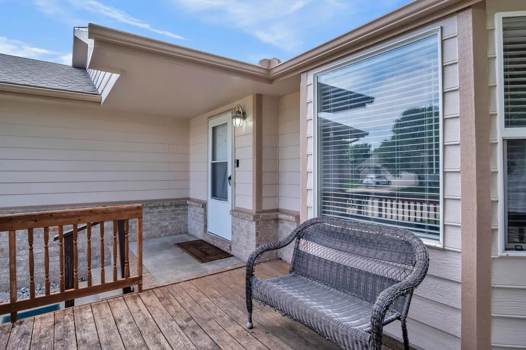 215 Sutton Newton KS 67114