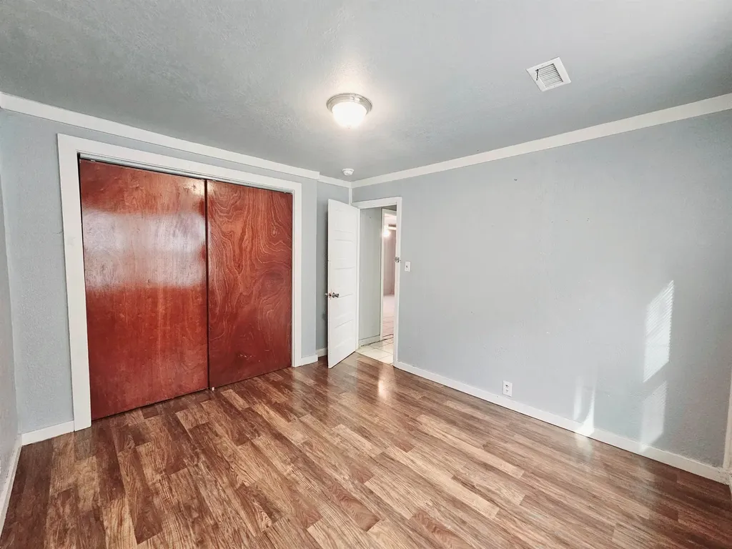 3827-3829-3231 E Cessna Street Wichita KS 67210