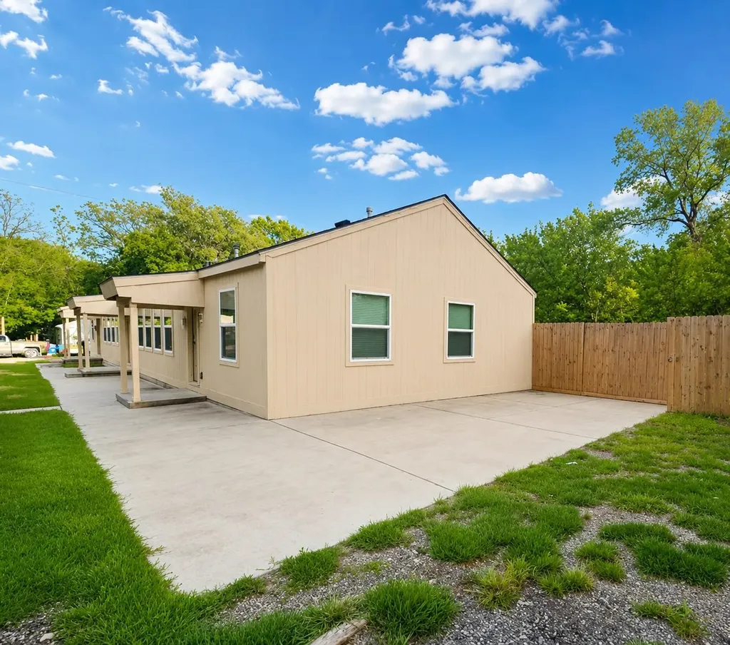 3827-3829-3231 E Cessna Street Wichita KS 67210