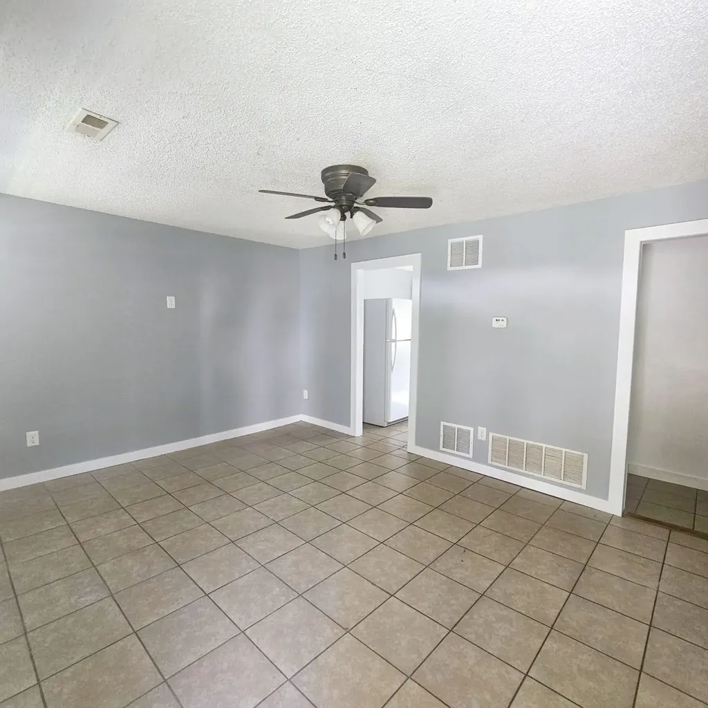 3827-3829-3231 E Cessna Street Wichita KS 67210