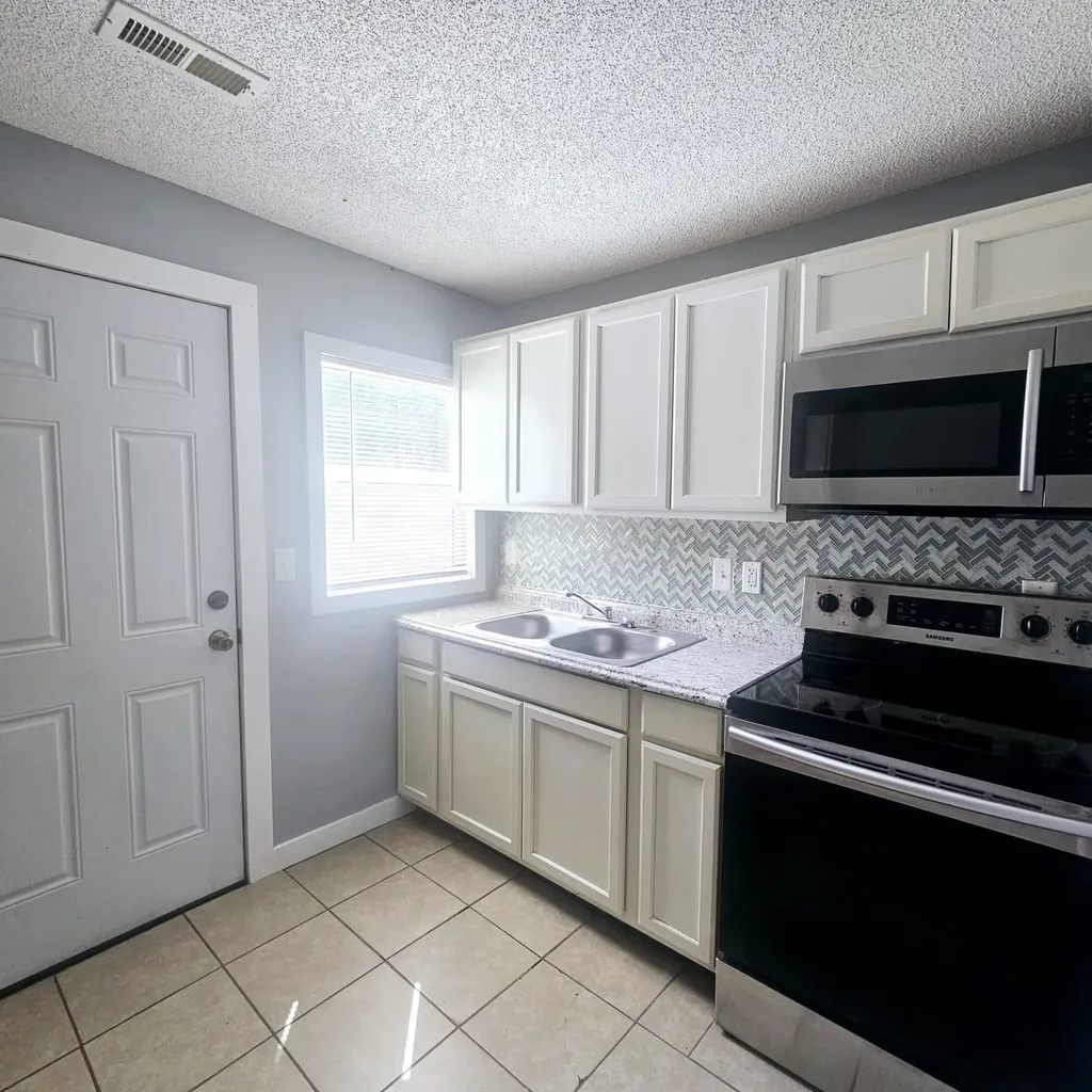 3827-3829-3231 E Cessna Street Wichita KS 67210