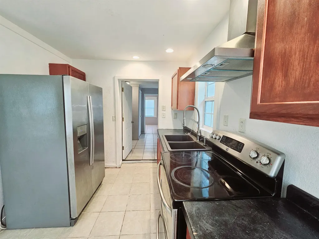3827-3829-3231 E Cessna Street Wichita KS 67210