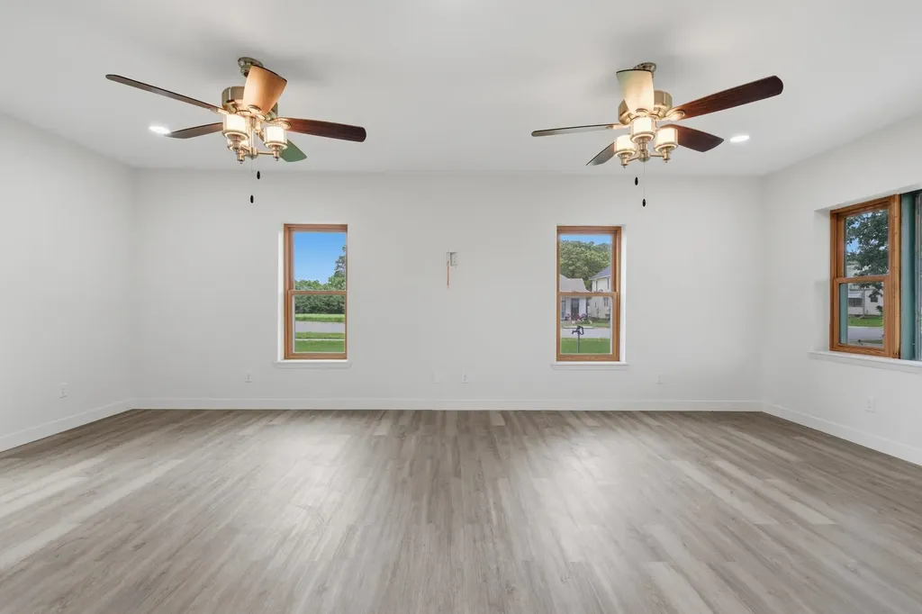 215 W Main Street Herington KS 67449