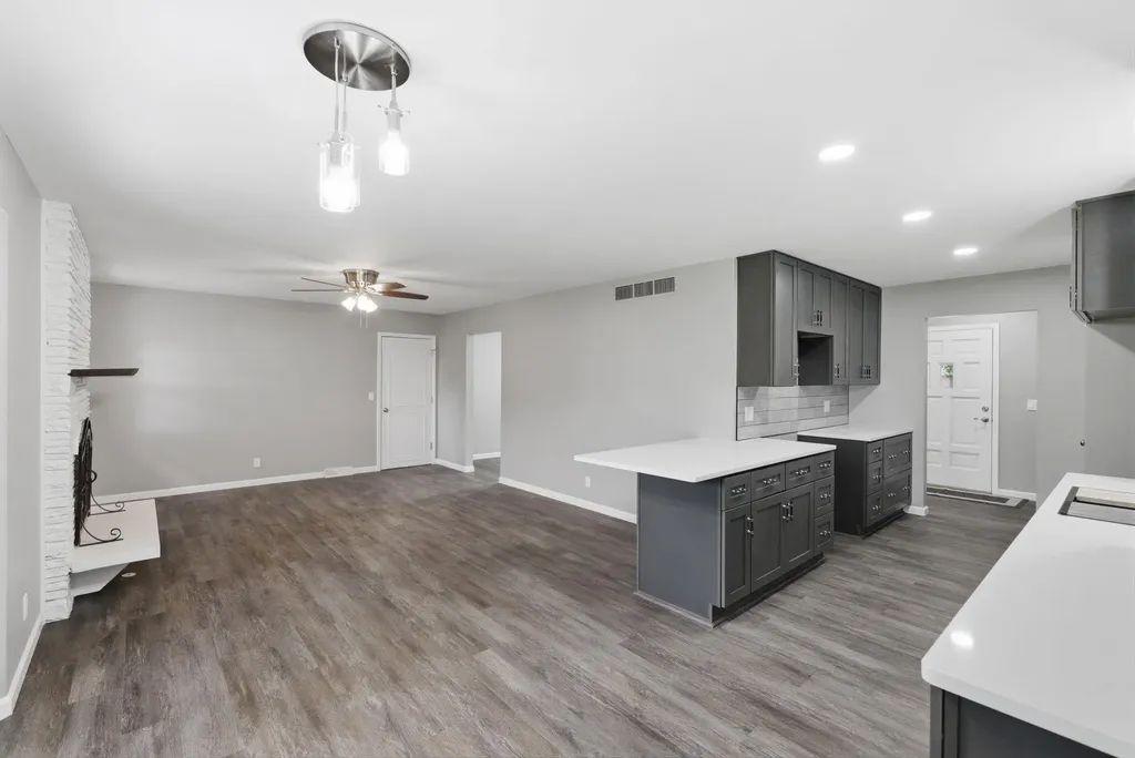 6720 E Zimmerly Street Wichita KS 67207