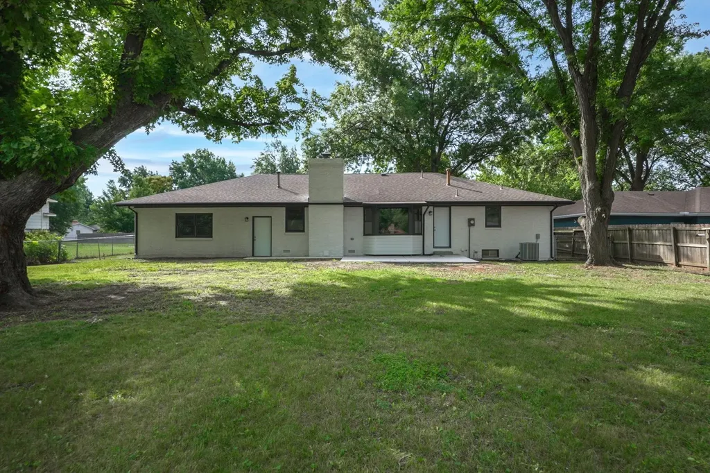 6720 E Zimmerly Street Wichita KS 67207