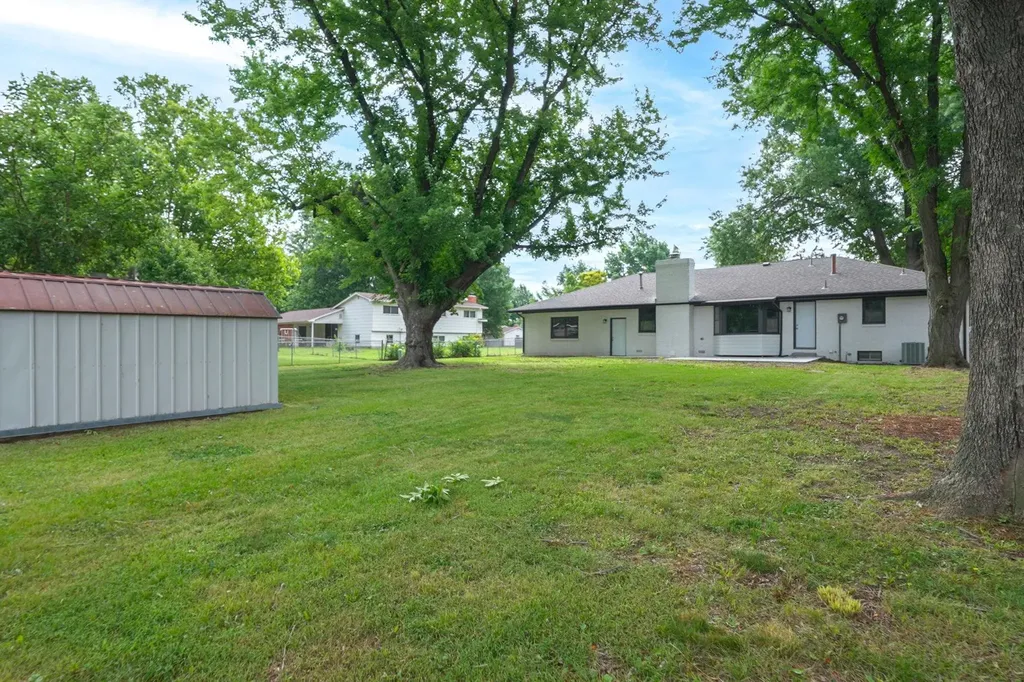 6720 E Zimmerly Street Wichita KS 67207
